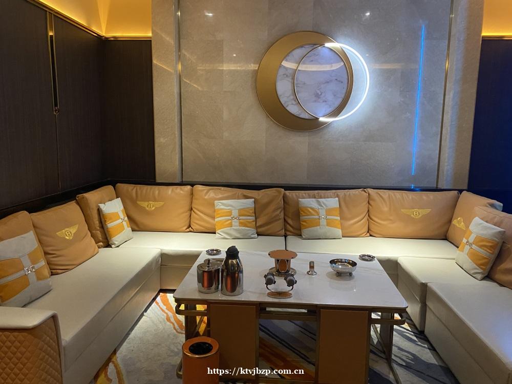 北京KTV招聘男模服务模特-北京夜总会招聘信息图片