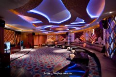 北京夜店招聘男模服务员 这里的工资为日结